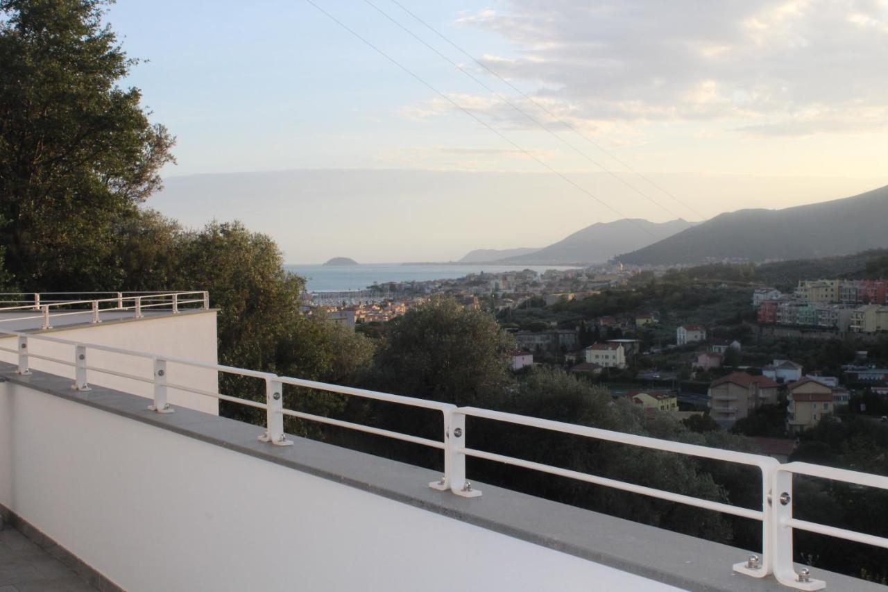 Ferienwohnung Abelia 4 Pietra Ligure Exterior foto