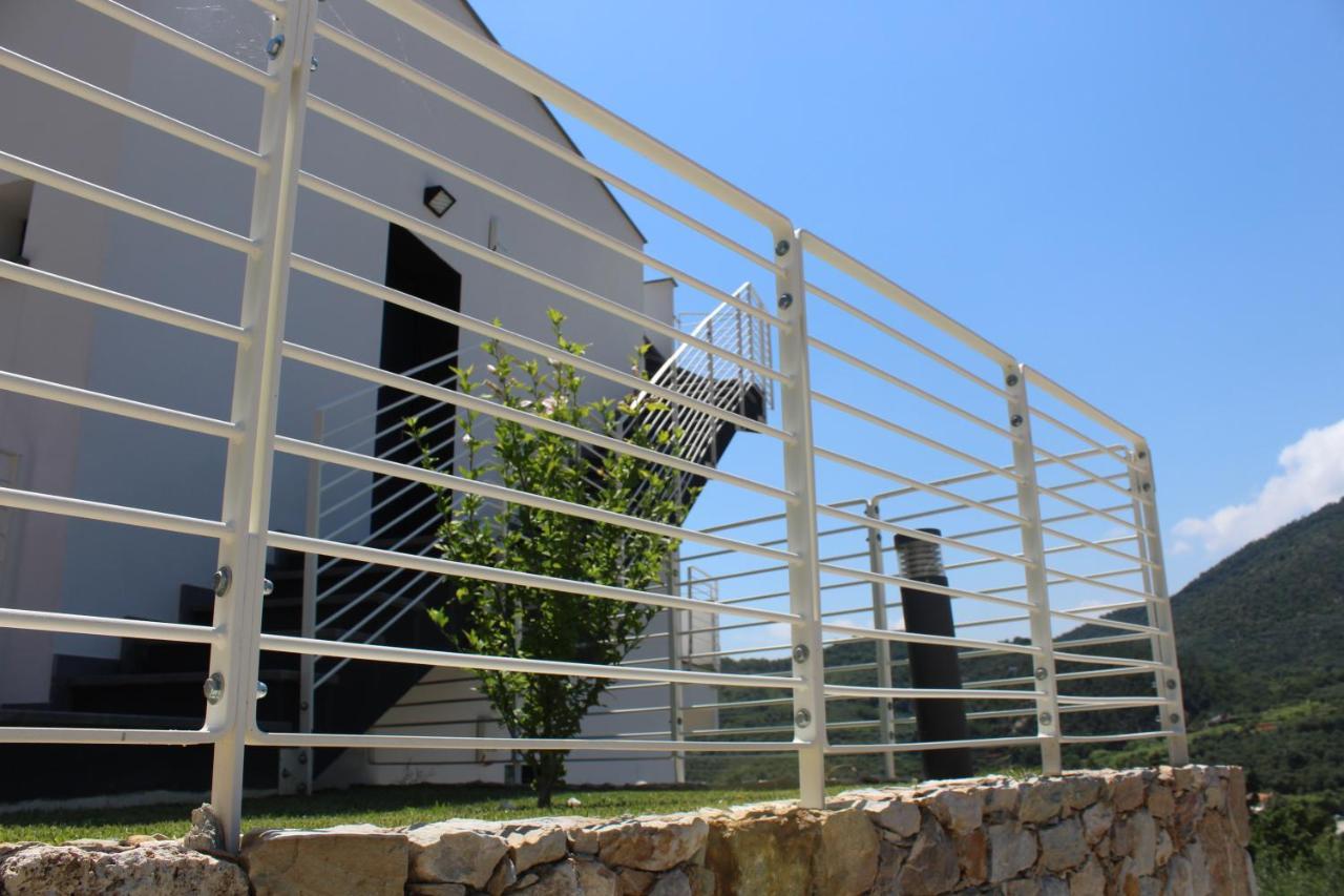 Ferienwohnung Abelia 4 Pietra Ligure Exterior foto